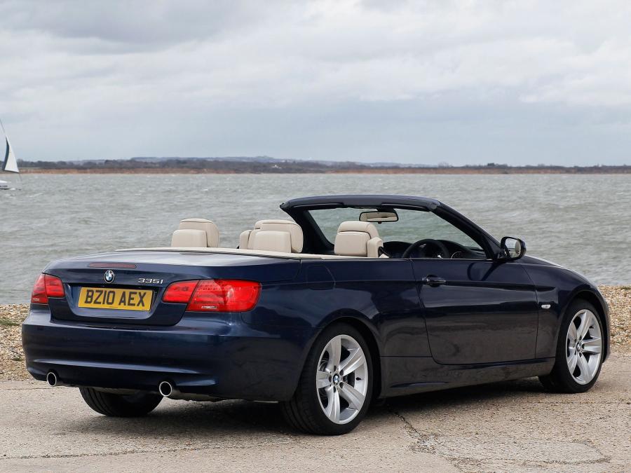  BMW 335i Convertible 2010 года  (UK) (фото 5 из 8)